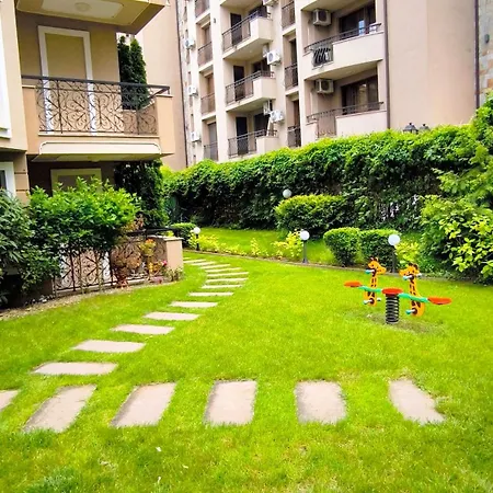 Apartment Dawn Park Deluxe 3 Floor *